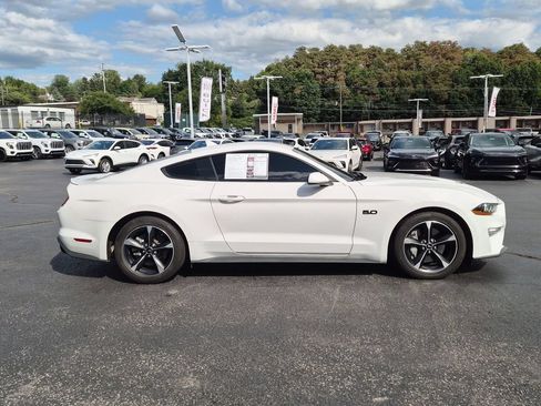 Used 2021 Ford Mustang GT RWD image 4