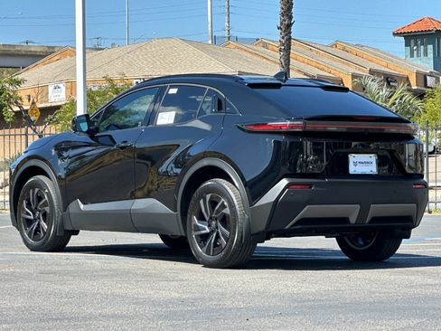 New 2026 Toyota C-HR AWD/4WD image 3