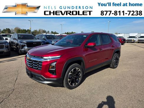 New 2026 Chevrolet Equinox LT w/ Convenience Package II AWD/4WD image 3
