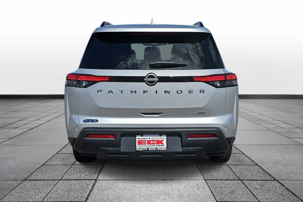 Used 2025 Nissan Pathfinder SV AWD/4WD image 6