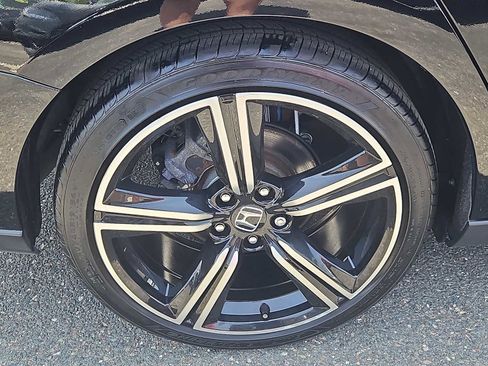 Used 2024 Honda Accord Sport image 8