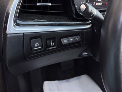 Used 2022 Cadillac XT5 Premium Luxury w/ Technology Package image 26