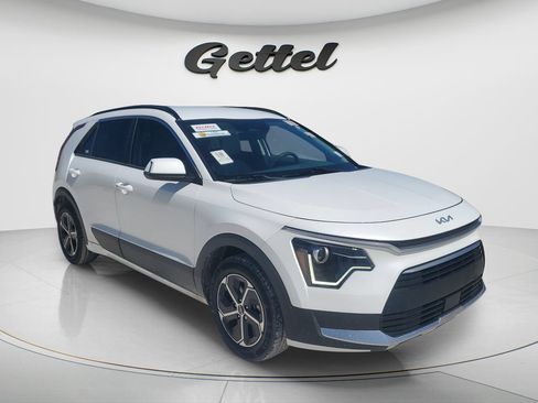 Used 2023 Kia Niro EX FWD image 3