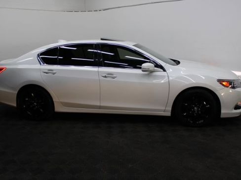 Used 2014 Acura RLX image 3