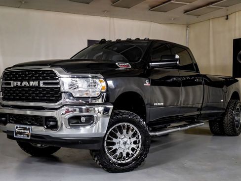 Used 2022 RAM 3500 Big Horn w/ Level A Equipment Group AWD/4WD image 4