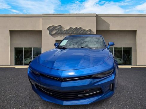 Used 2018 Chevrolet Camaro LT RWD image 8