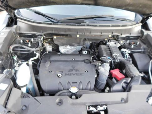 Used 2022 Mitsubishi Outlander Sport SE image 11