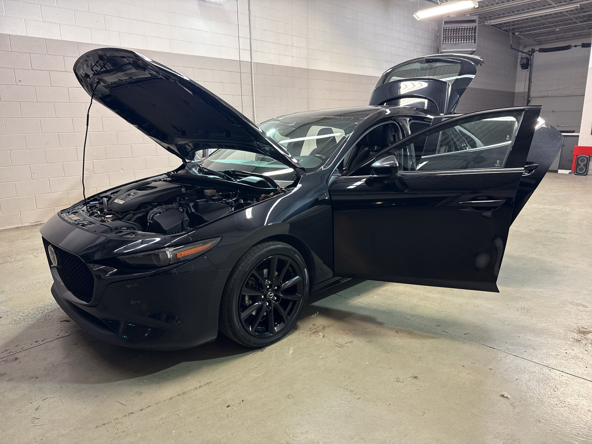 Used 2022 MAZDA MAZDA3 s AWD/4WD image 11