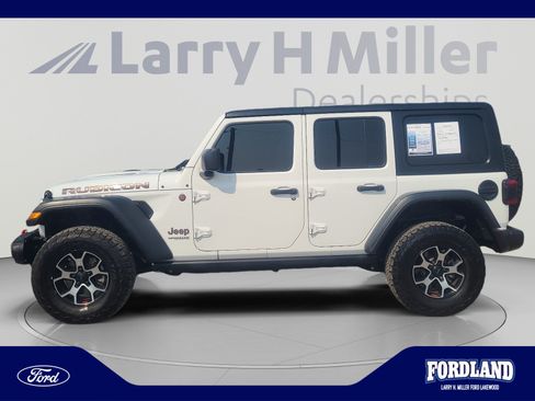 Used 2022 Jeep Wrangler Unlimited Rubicon w/ LED Lighting Group AWD/4WD image 2