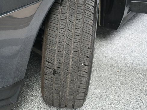 Used 2011 Cadillac SRX Premium image 67