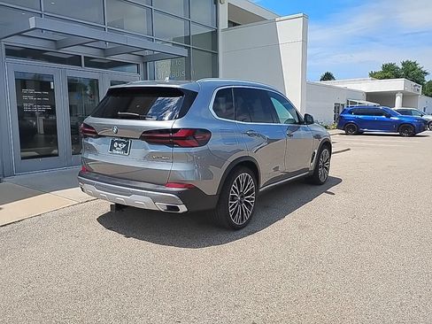 Used 2024 BMW X5 xDrive40i w/ Premium Package AWD/4WD image 4