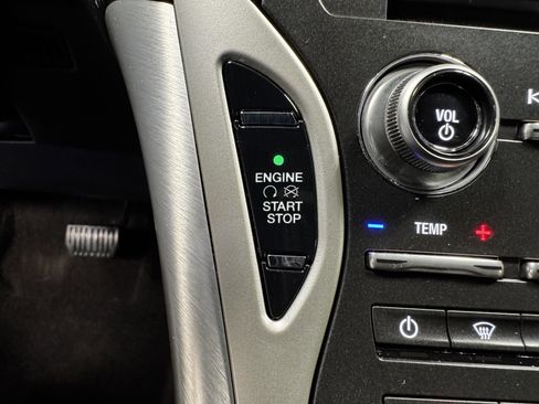 Used 2017 Lincoln MKX Premiere image 17