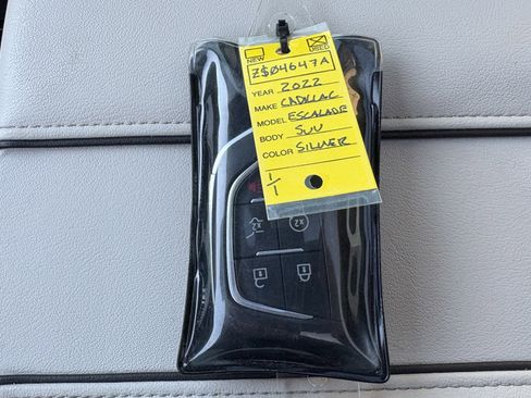 Used 2022 Cadillac Escalade ESV Sport w/ Touring Package image 34