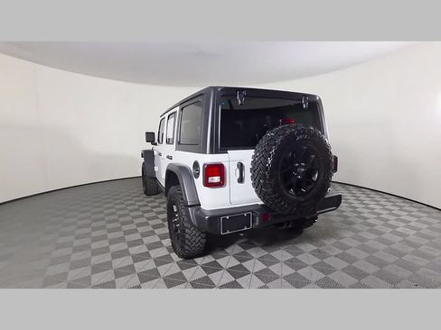 Used 2025 Jeep Wrangler Unlimited Sport AWD/4WD image 43