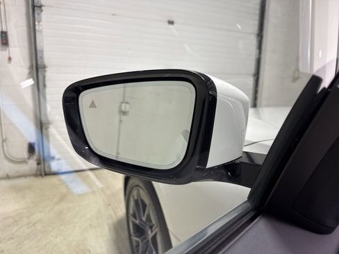 Used 2023 BMW i4 eDrive40 w/ Premium Package image 18