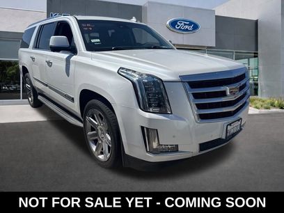 Used 2016 Cadillac Escalade ESV Luxury