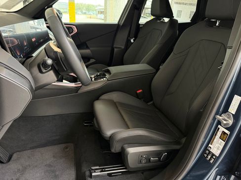 Used 2025 BMW X3 xDrive30i w/ Premium Package image 9