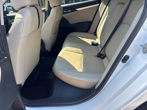 Used 2017 Honda Civic Touring image 14