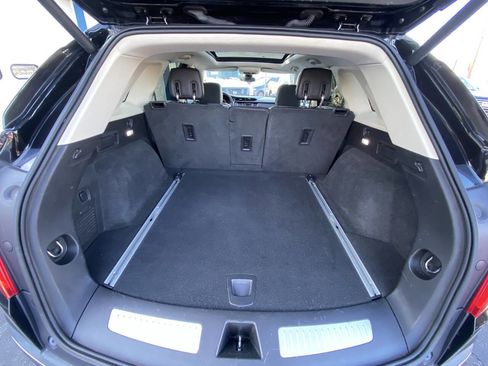 Used 2017 Cadillac XT5 Luxury w/ Driver Awareness Package image 23