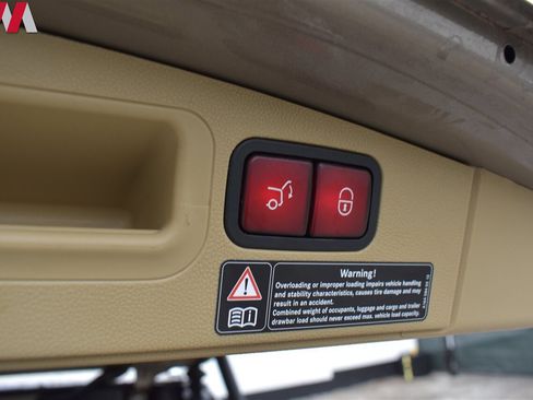 Used 2009 Mercedes-Benz ML 63 AMG 4MATIC image 27