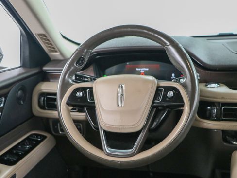 Used 2023 Lincoln Aviator Reserve w/ Equipment Group 201A RWD image 12