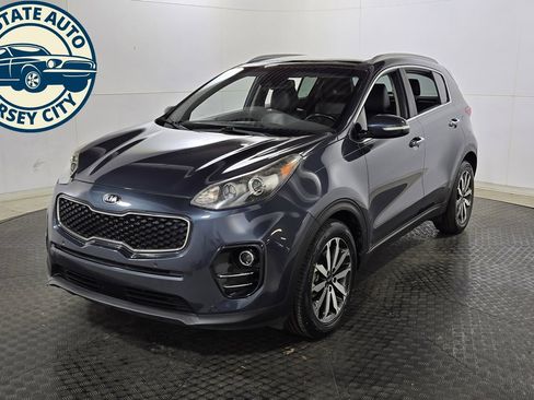 Used 2017 Kia Sportage EX w/ EX Technology Package FWD image 3