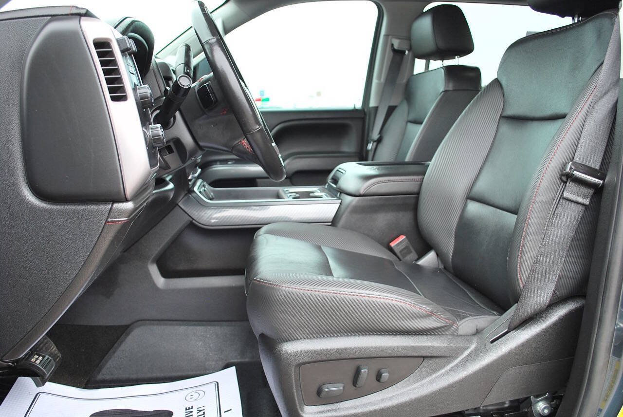 Used 2018 GMC Sierra 2500 SLT w/ Duramax Plus Package AWD/4WD image 18