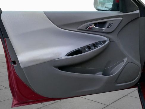 Used 2018 Chevrolet Malibu LT FWD image 18