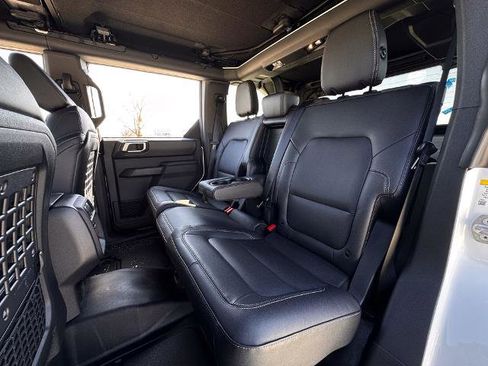 New 2025 Ford Bronco Badlands image 28