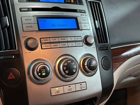 Used 2010 Hyundai Veracruz GLS AWD/4WD image 15