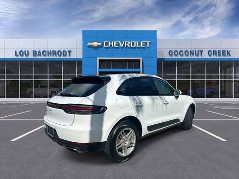Used 2020 Porsche Macan AWD/4WD image 8