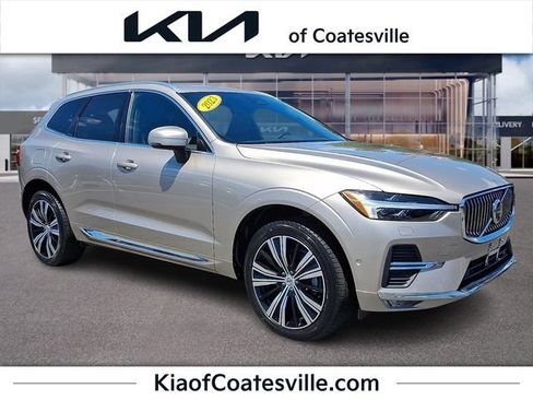 Used 2023 Volvo XC60 B5 Plus AWD/4WD image 1