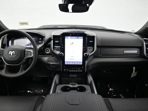 New 2026 RAM 2500 Laramie w/ Night Edition AWD/4WD image 34
