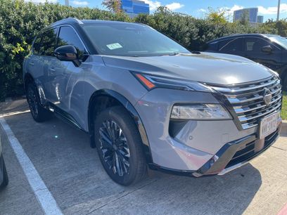 Certified 2025 Nissan Rogue Platinum w/ Tech Package