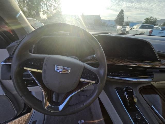 Used 2024 Cadillac Escalade ESV Sport Platinum w/ LPO, ONYX Package AWD/4WD image 4