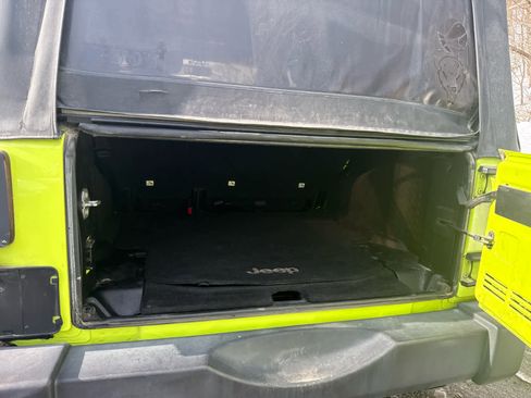 Used 2016 Jeep Wrangler Unlimited Sport w/ Quick Order Package 24S image 19