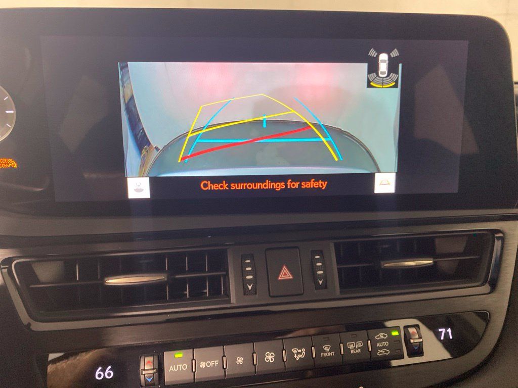 Certified 2024 Lexus ES 300h w/ Premium Package FWD image 20