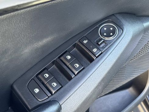 Used 2021 Kia Seltos S image 24