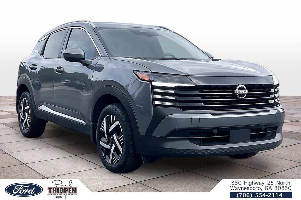 Used 2025 Nissan Kicks SV w/ SV Premium Package FWD image 1