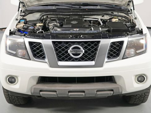 Used 2016 Nissan Frontier PRO-4X w/ Pro-4x Luxury Package image 7