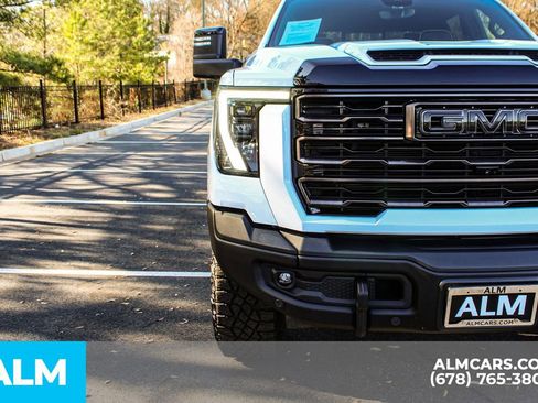 Used 2024 GMC Sierra 2500 AT4X w/ AT4X AEV Edition image 12