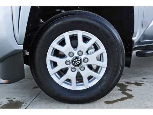 Used 2024 Toyota Tacoma SR image 29