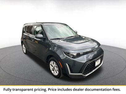 Used 2025 Kia Soul LX w/ LX Technology Package