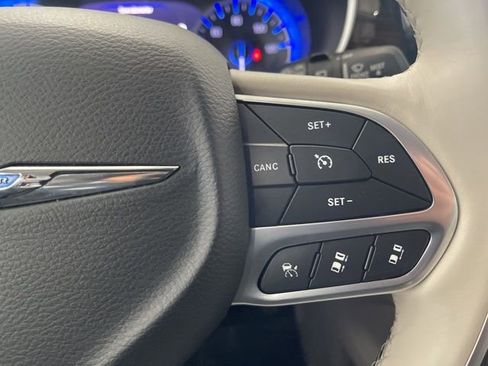 Used 2021 Chrysler Pacifica Limited w/ Premium & Safety Sphere Group AWD/4WD image 43