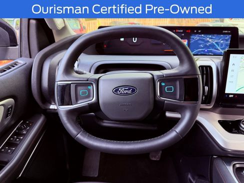 Used 2025 Ford Expedition Active AWD/4WD image 28