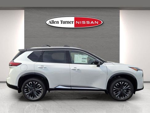 New 2026 Nissan Rogue Platinum image 5