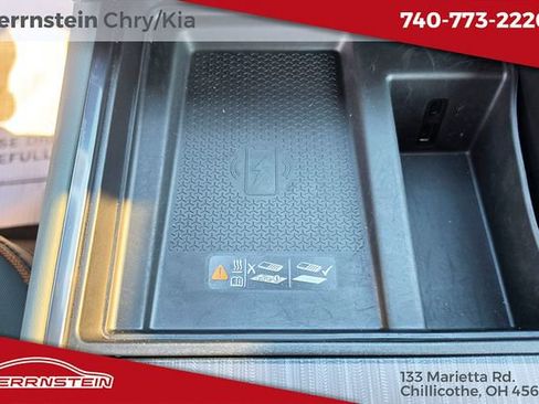Used 2026 GMC Acadia AT4 w/ LPO, Floor Liner Package AWD/4WD image 21