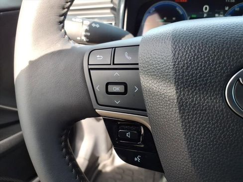 Used 2026 Toyota Camry XLE image 22