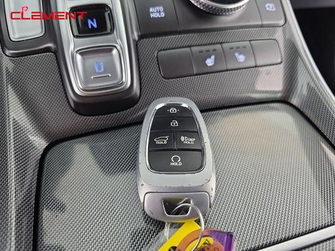 Used 2022 Hyundai Santa Fe SEL w/ Convenience Package image 19