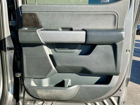 Used 2021 Ford F150 Lariat w/ Max Trailer Tow Package image 23